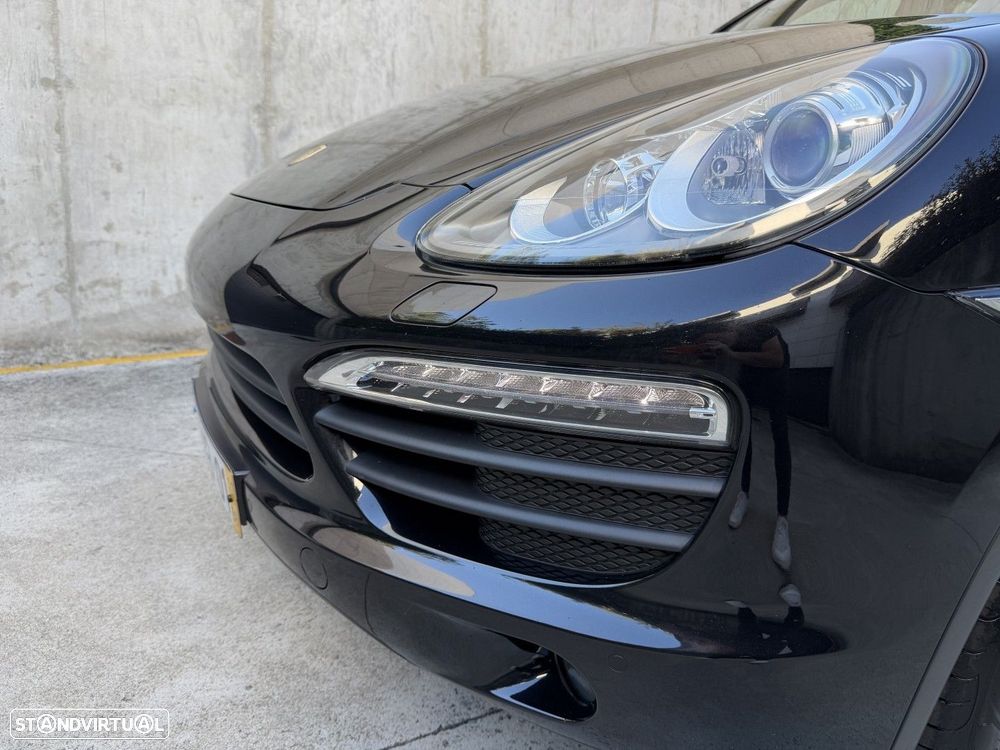 Porsche Cayenne S - 16