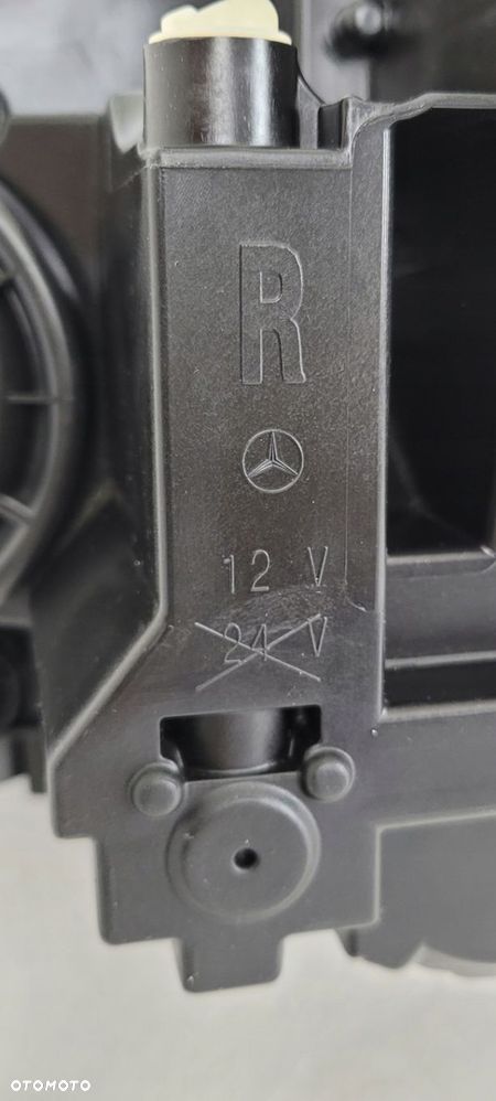 LAMPA PRAWA PRZÓD MERCEDES C-KLASA W204 ILS LIFT 2011- XENON A2048204439 - 12