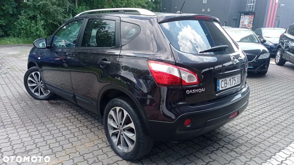 Nissan Qashqai 2.0 dCi DPF tekna - 12
