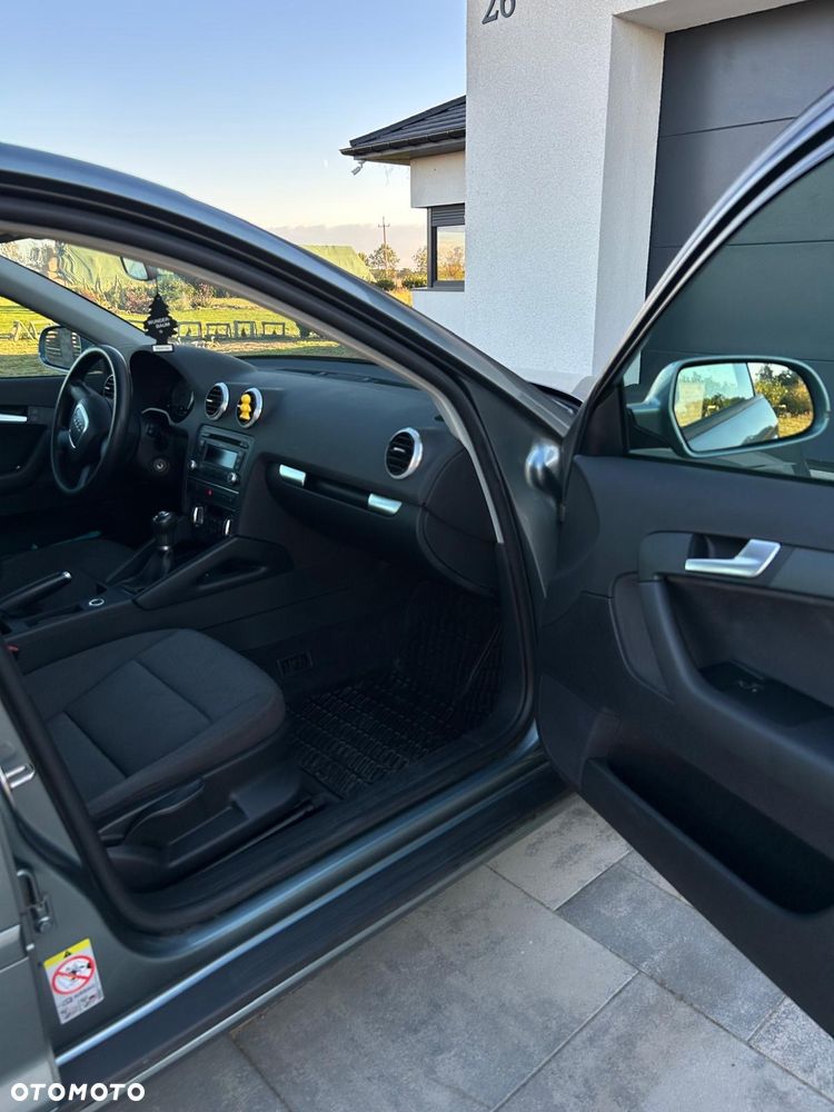 Audi A3 Sportback - 17