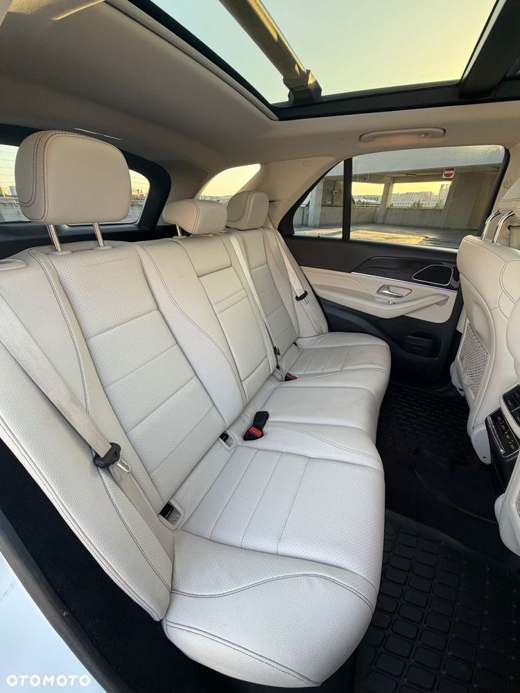 Mercedes-Benz GLE - 11