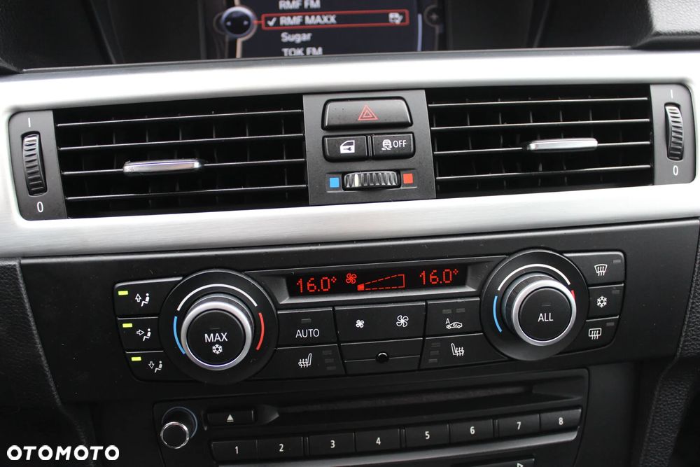 BMW Seria 3 318i Edition Lifestyle - 31