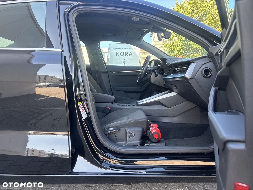 Audi A3 Limousine 35 TFSI mHEV S tronic - 25