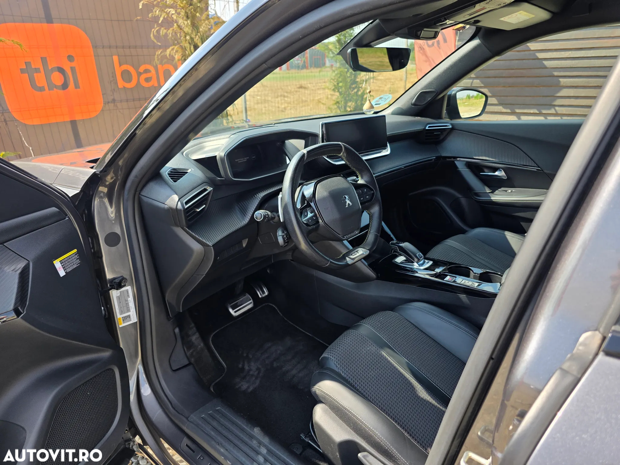 Peugeot 2008 1.5 BlueHDI STT EAT8 GT Line - 12