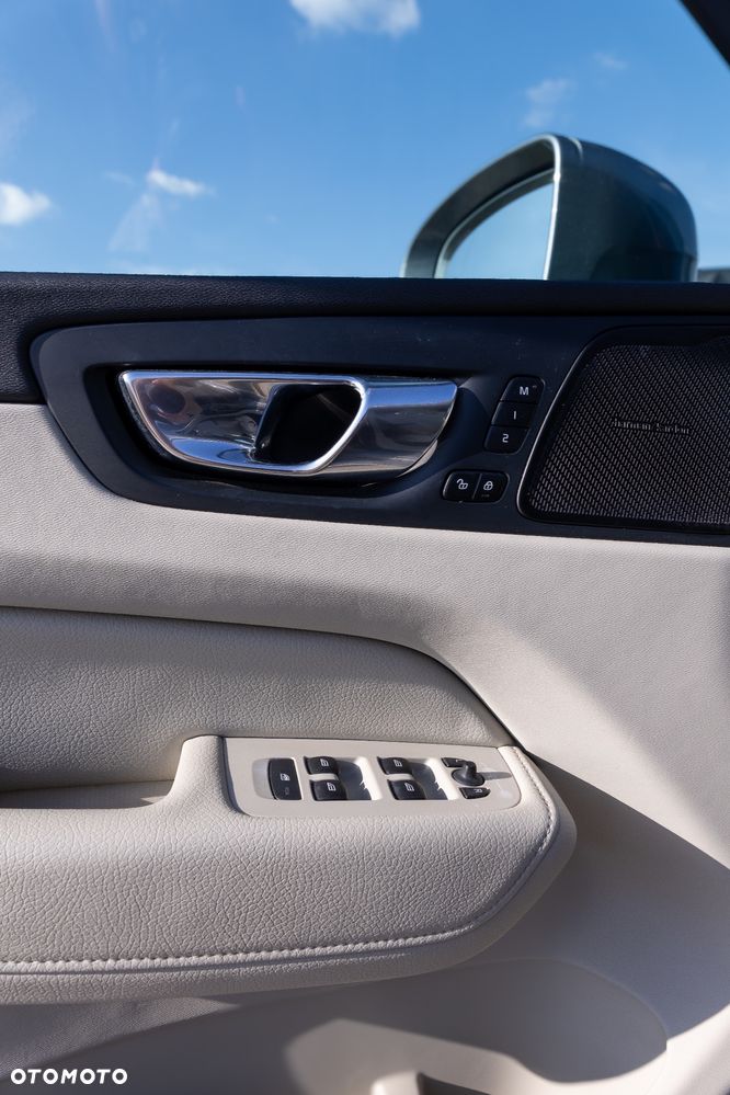 Volvo XC 60 D4 AWD Inscription - 26