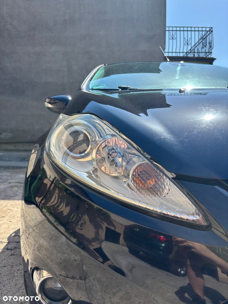 Ford Fiesta 1.4 Champions Edition - 9