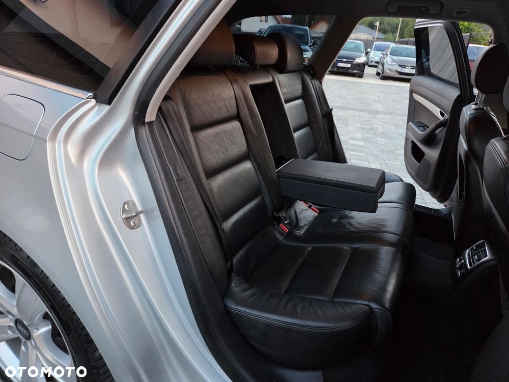 Audi A6 Avant 3.0 TDI DPF quattro tiptronic - 23