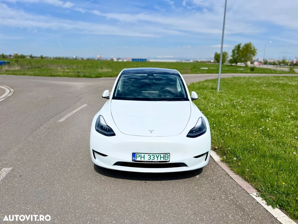 Tesla Model Y - 5