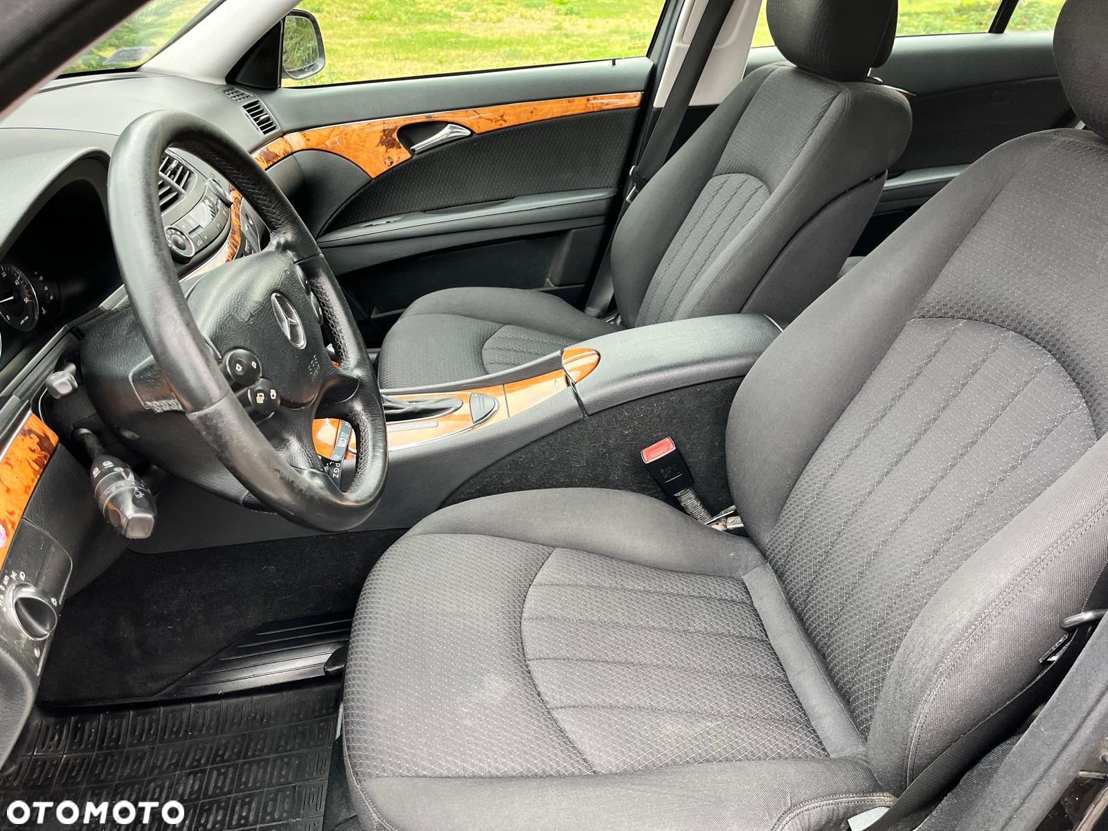 Mercedes-Benz Klasa E 220 T CDI Automatik Elegance - 11