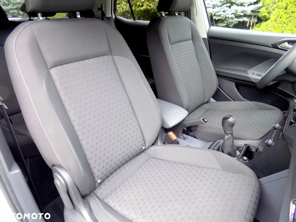 Volkswagen T-Cross - 15
