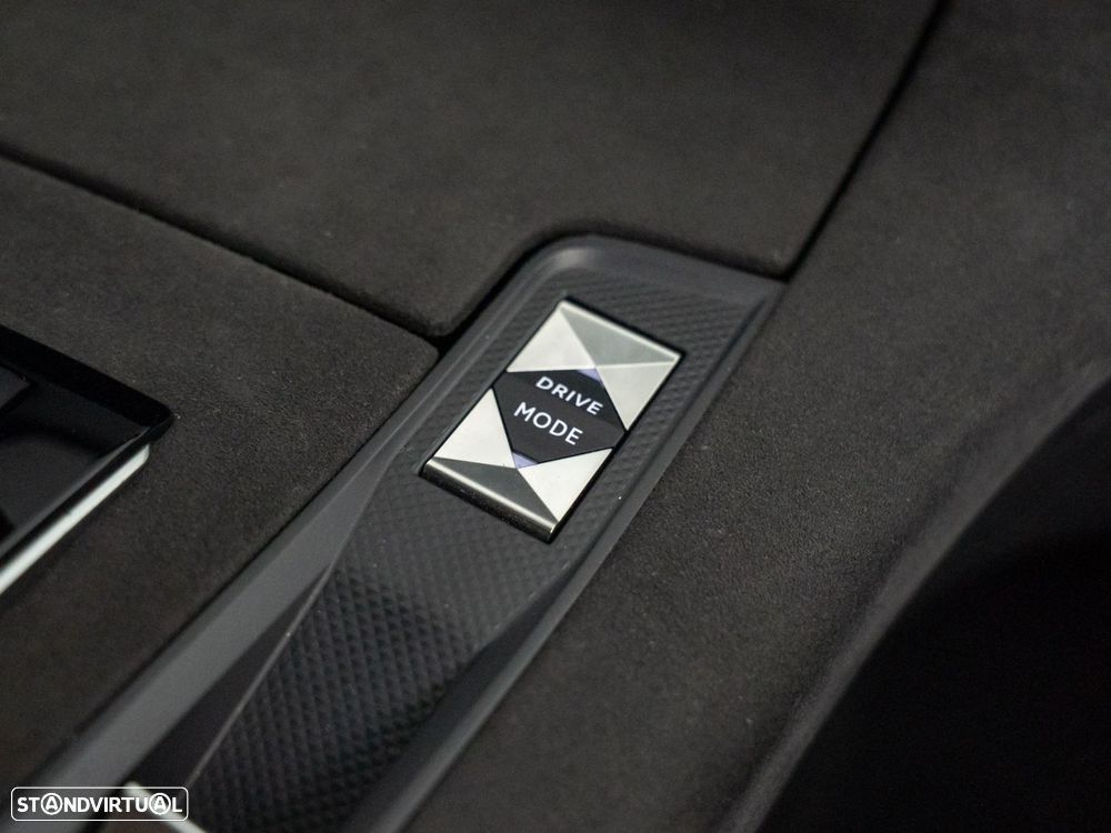 DS DS7 Crossback E-Tense Performance Line EAT8 - 25