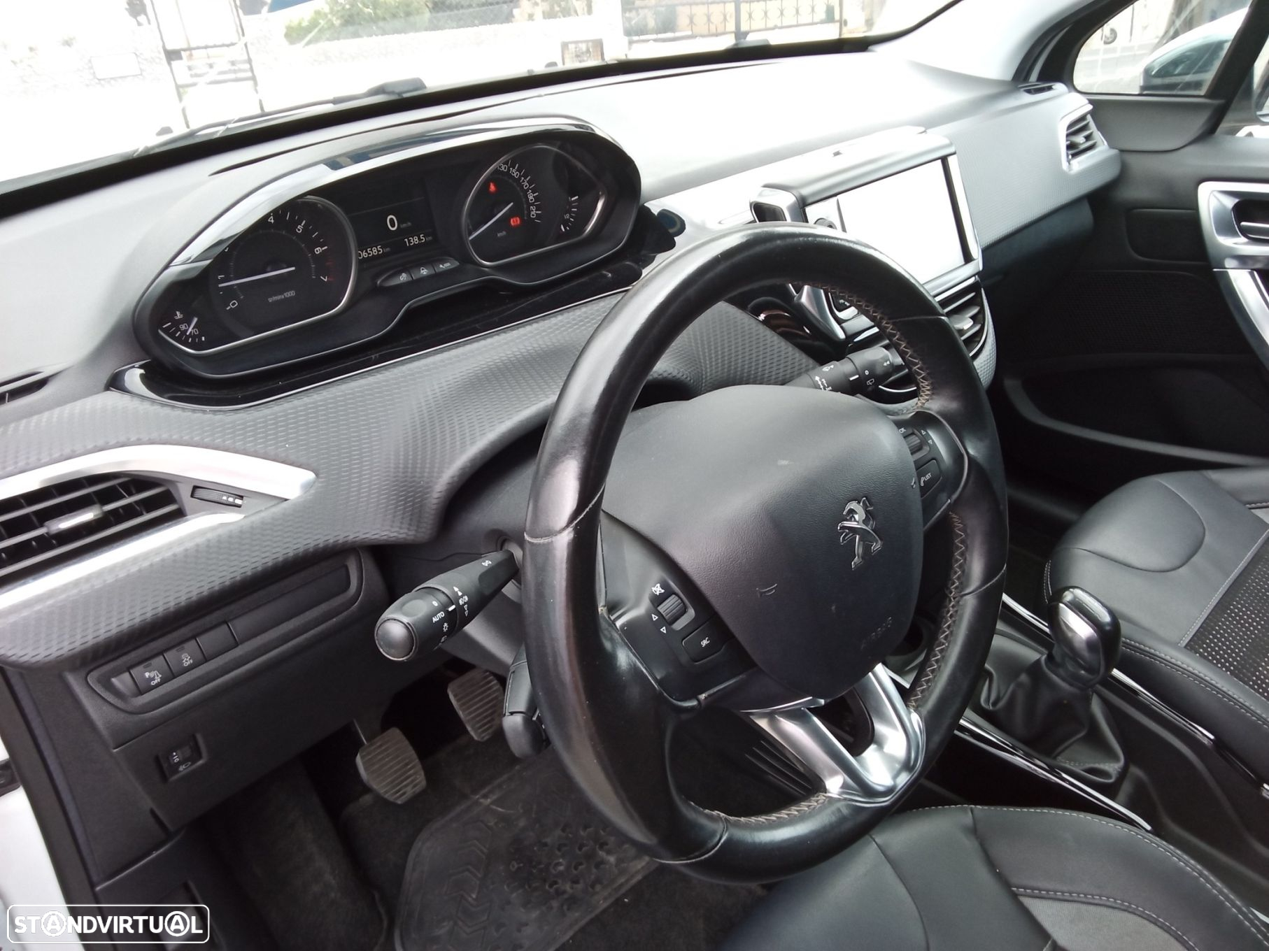 Peugeot 2008 1.2 VTi Active - 10