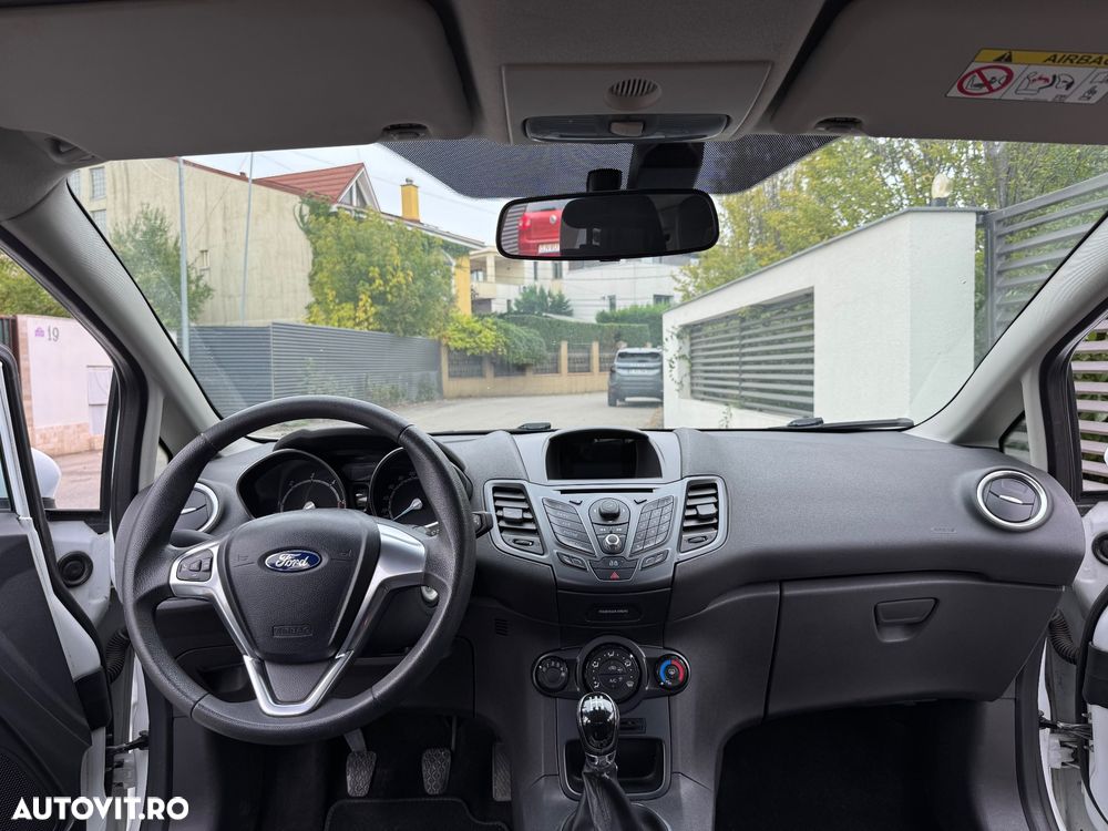 Ford Fiesta - 9