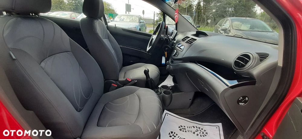 Chevrolet Spark - 34