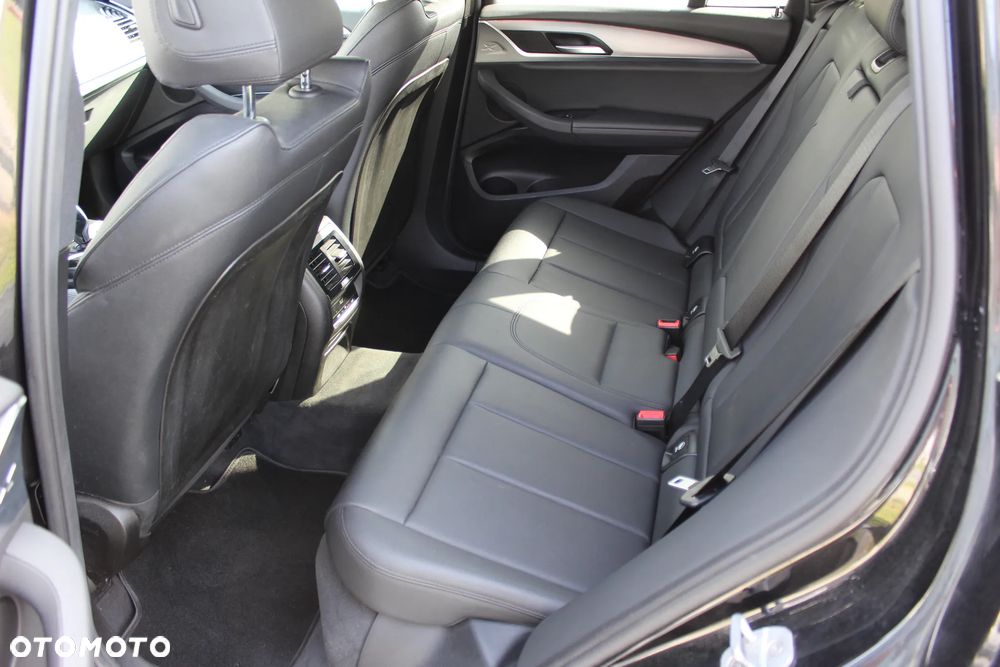 BMW X3 xDrive30i Luxury Line sport - 17
