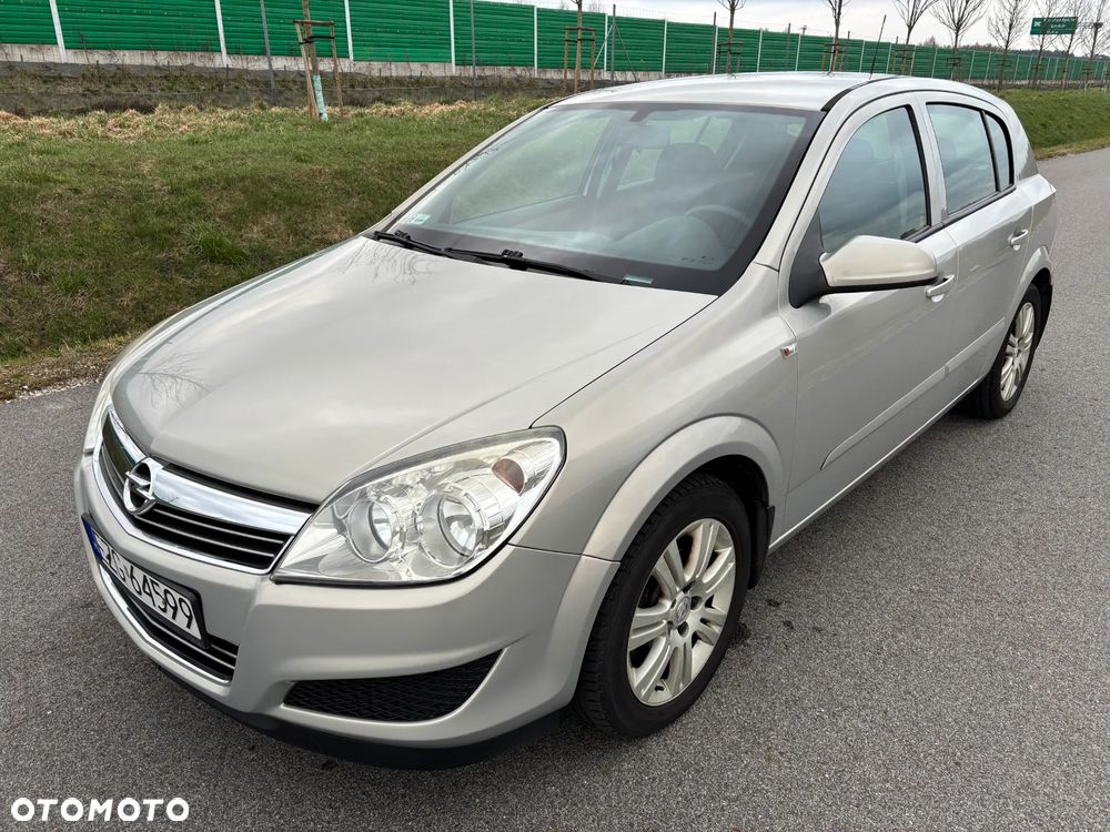 Opel Astra - 1