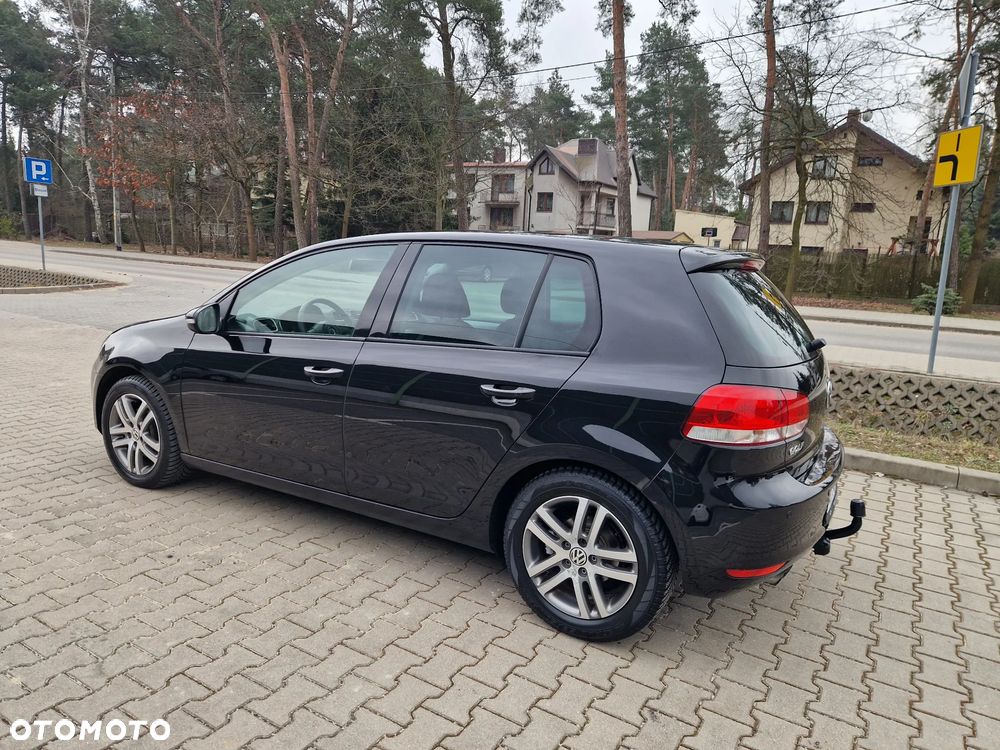 Volkswagen Golf - 8
