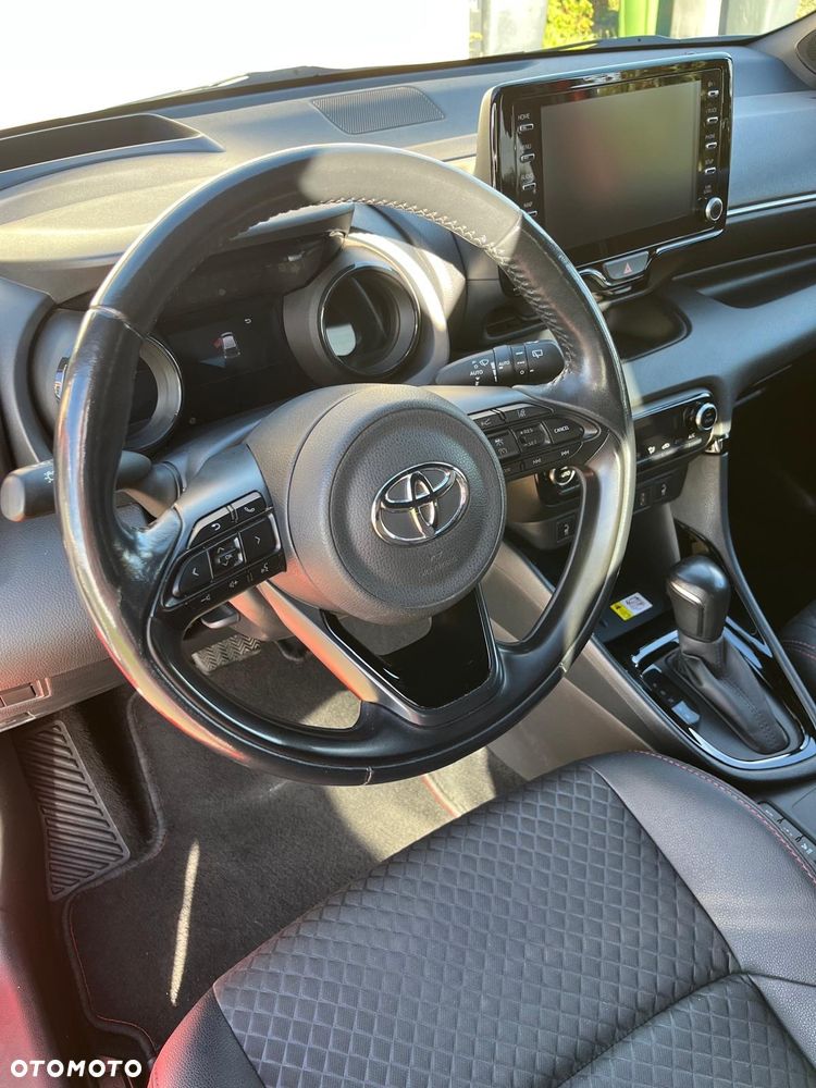 Toyota Yaris Hybrid 1.5 Premiere Edition - 14