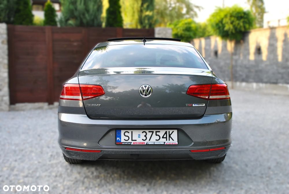 Volkswagen Passat - 5