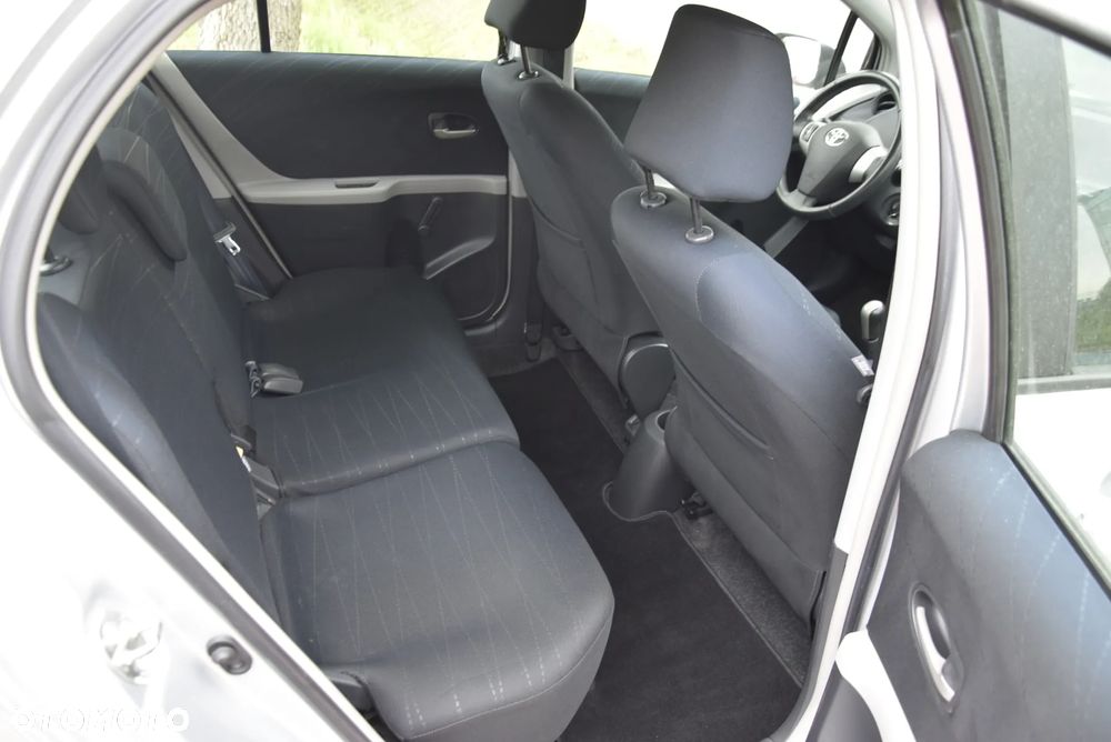 Toyota Yaris - 21