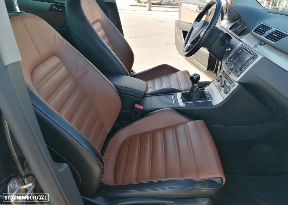 VW Passat 1.6 TDI DPF BlueMotion Comfortline - 5