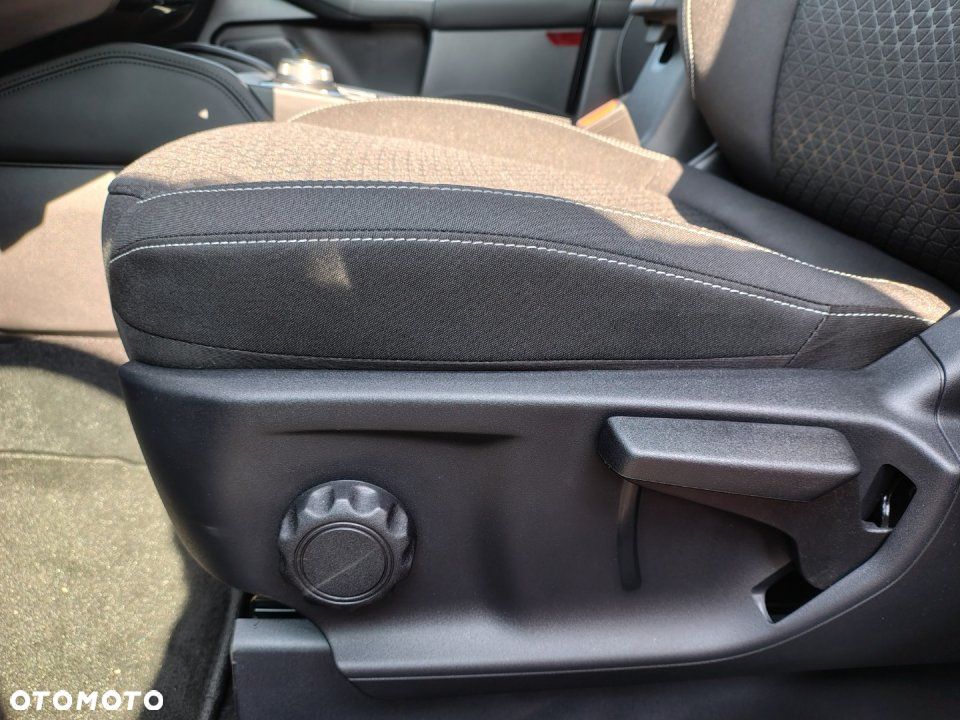 Ford Kuga - 23