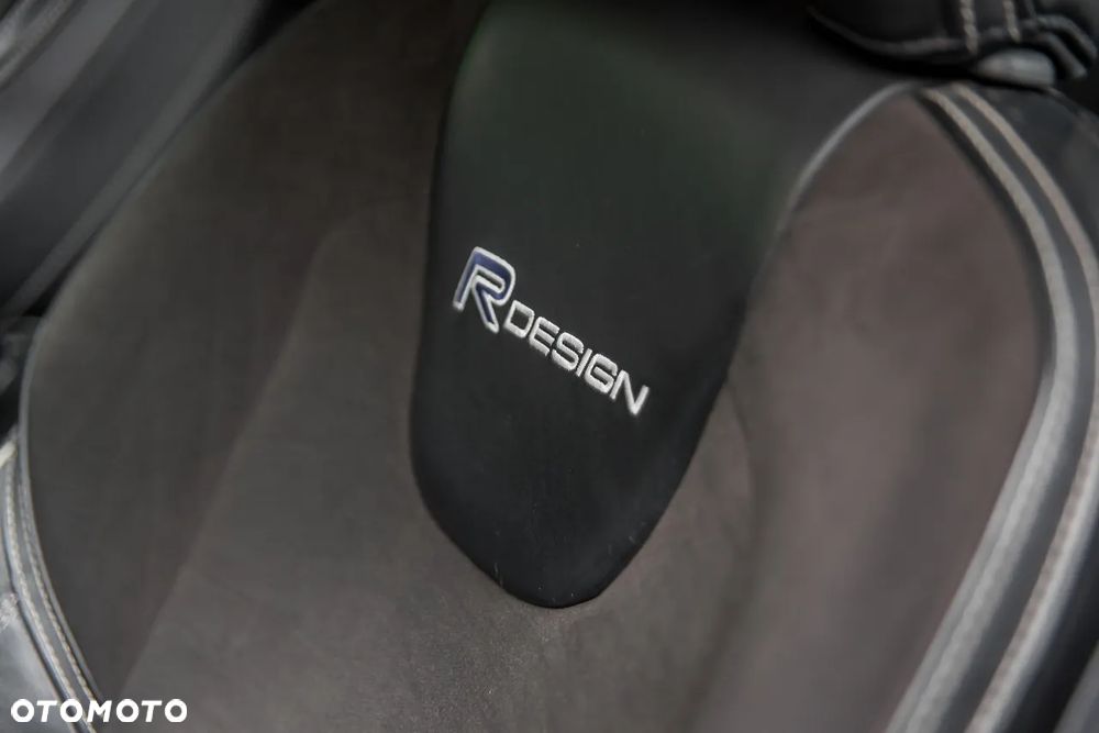 Volvo V40 D2 R Design - 20