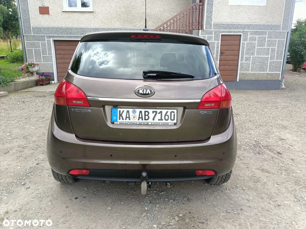 Kia Venga - 6