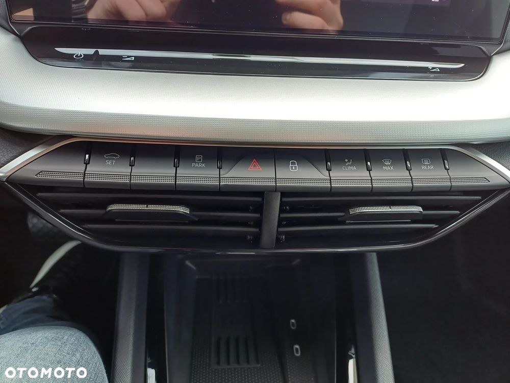 Skoda Octavia 1.5 TSI mHEV Drive Selection DSG - 16