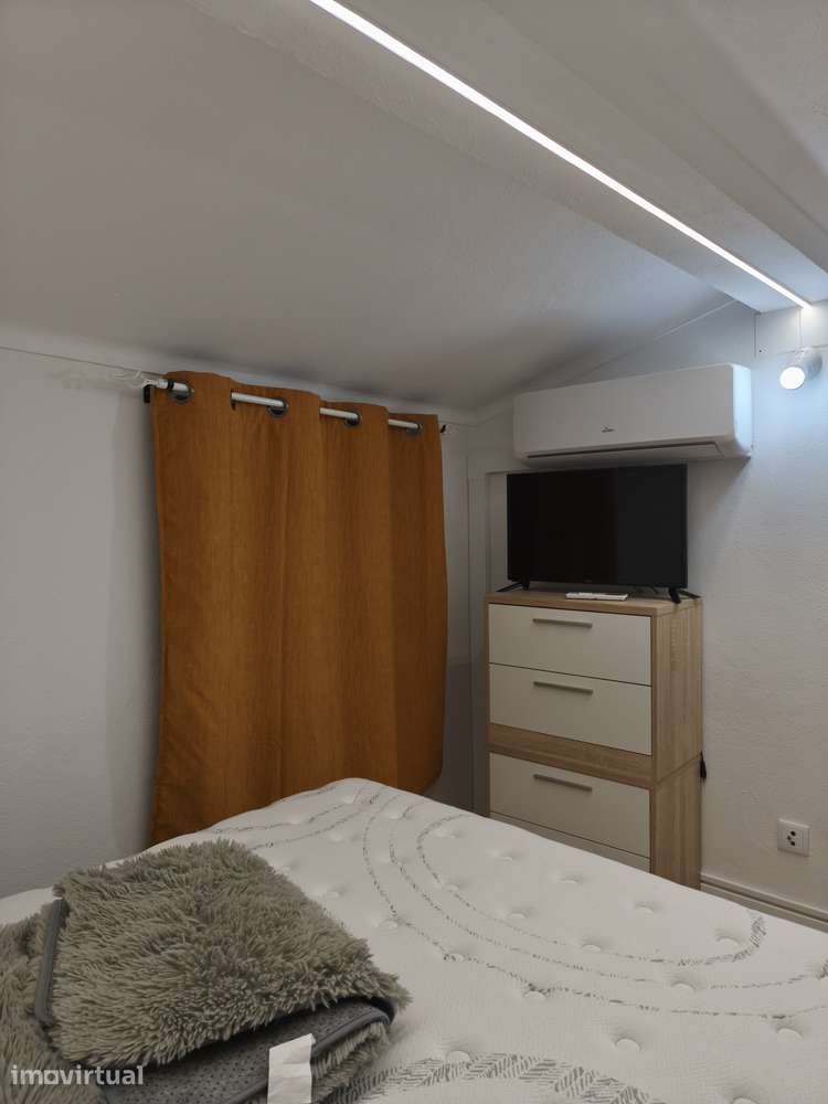 Moradia T2 geminada com terraço em Tomar - Grande imagem: 2/36