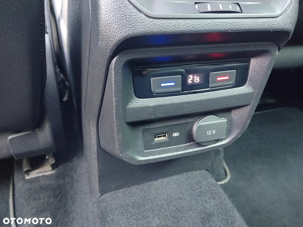 Volkswagen Tiguan - 27
