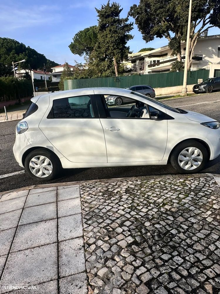 Renault Zoe (s/ Bateria) 22 kwh Life - 8