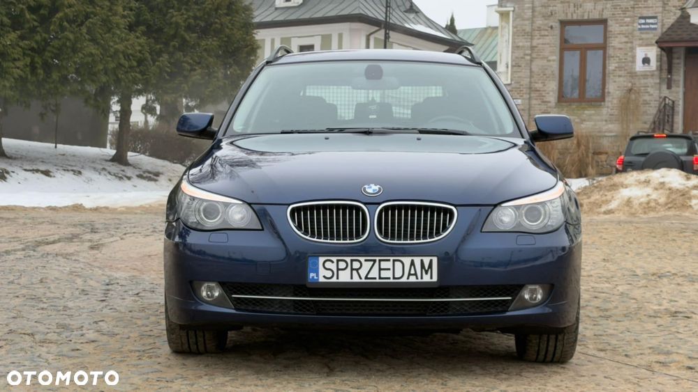 BMW Seria 5 525d - 11