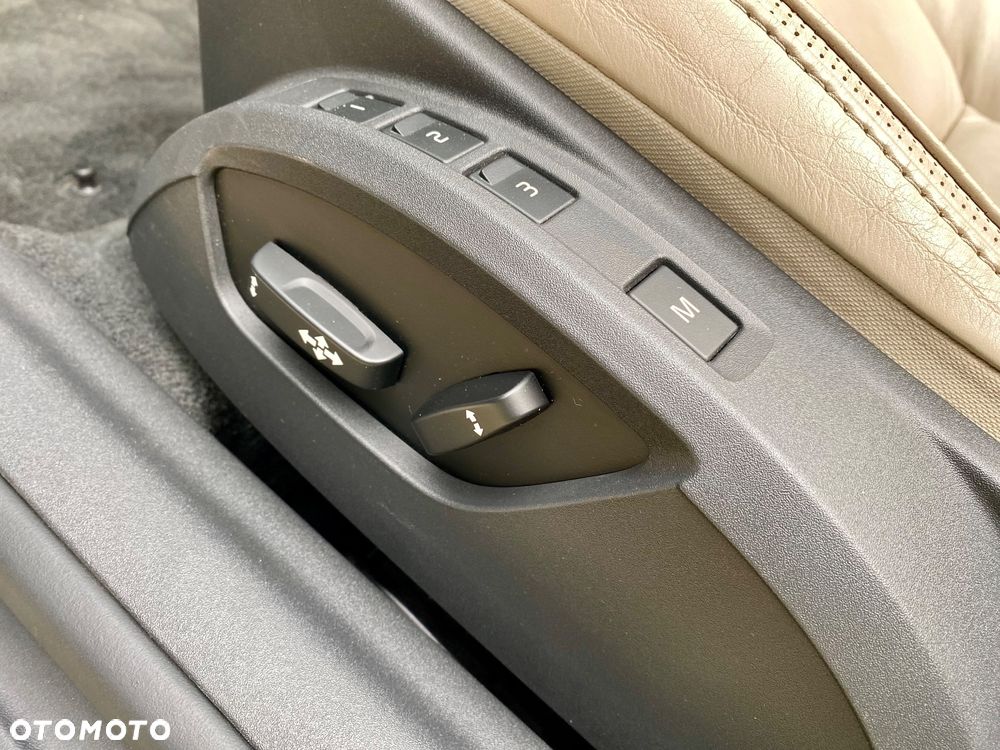 Volvo C70 T5 Summum - 27