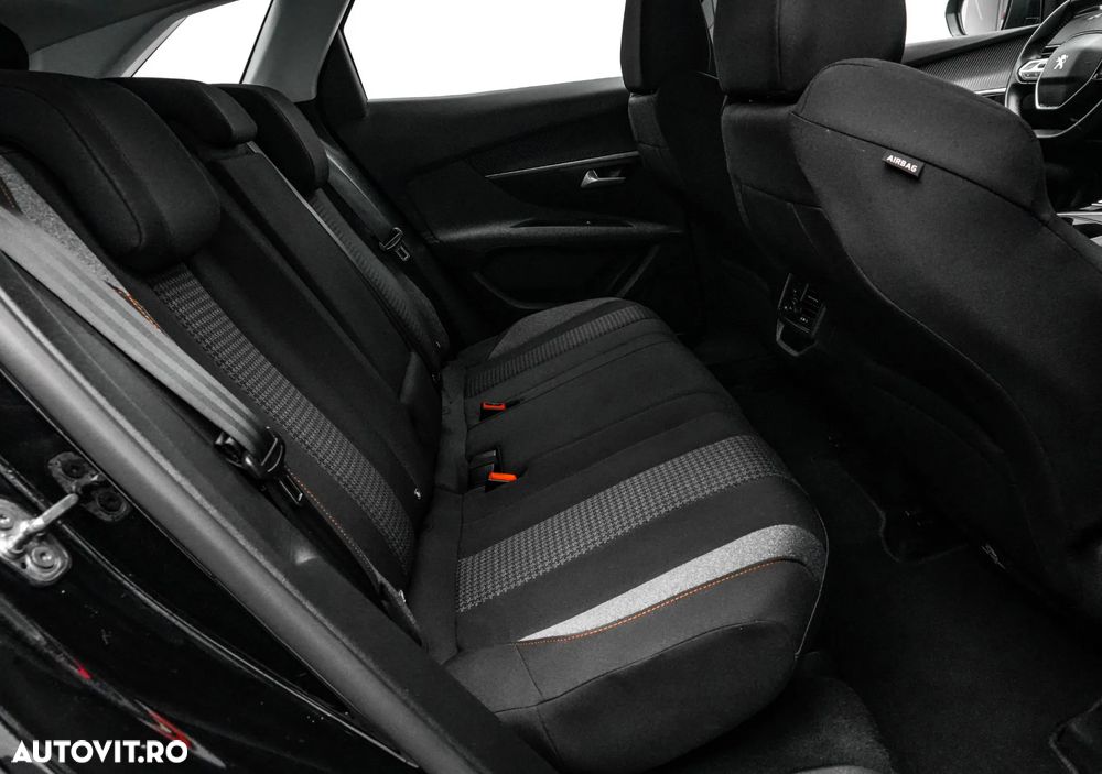 Peugeot 3008 1.5 BlueHDI 130 EAT8 Allure Pack - 16