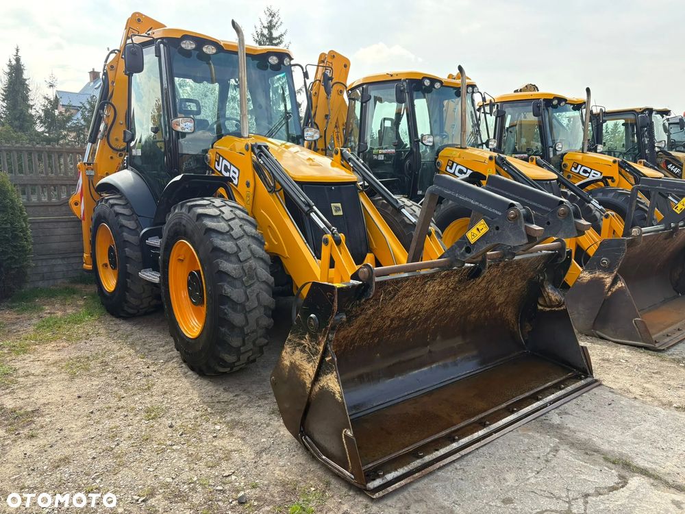 JCB 4CX - 37