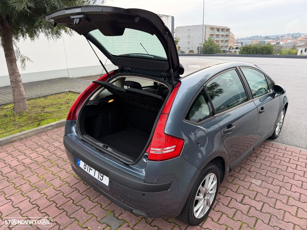 Citroën C4 1.6 HDi SX - 16