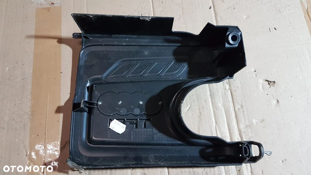 AUDI TFSI 1.4 OSŁONA NA SILNIK 04E103925J - 3