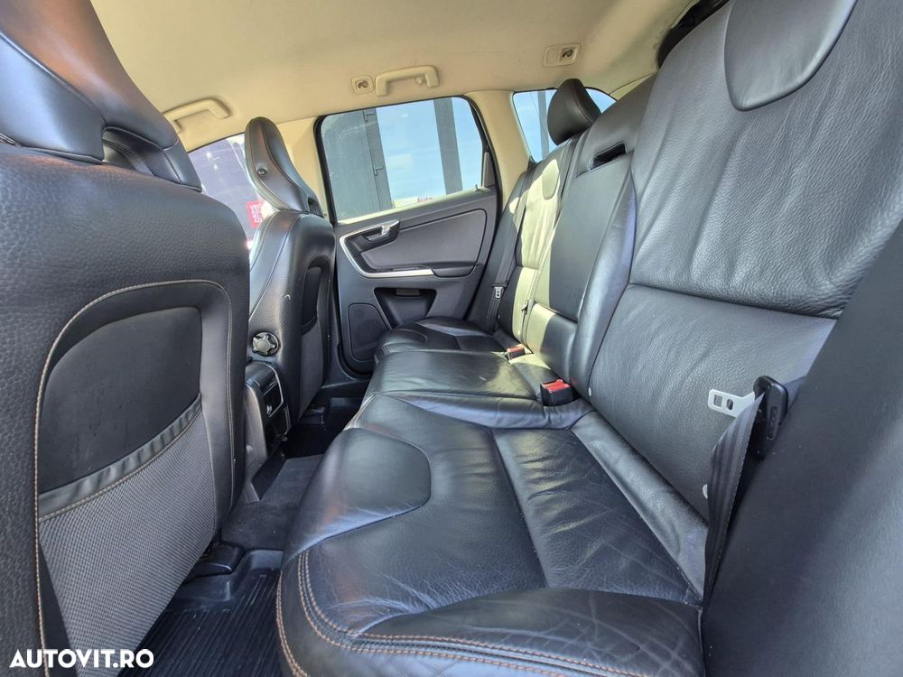Volvo XC 60 - 11