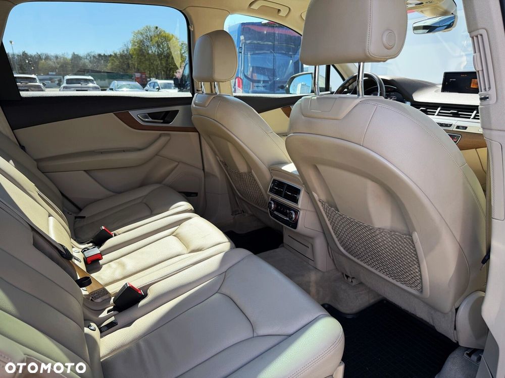 Audi Q7 3.0 TDI Quattro Tiptronic - 36