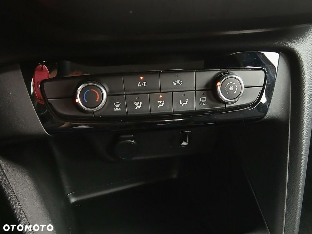 Opel Corsa 1.2 Edition S&S - 24