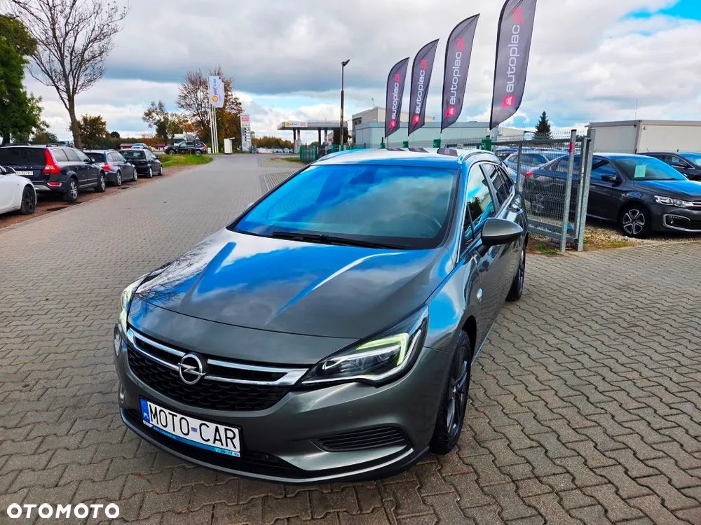 Opel Astra 1.4 Turbo 120 Jahre - 22