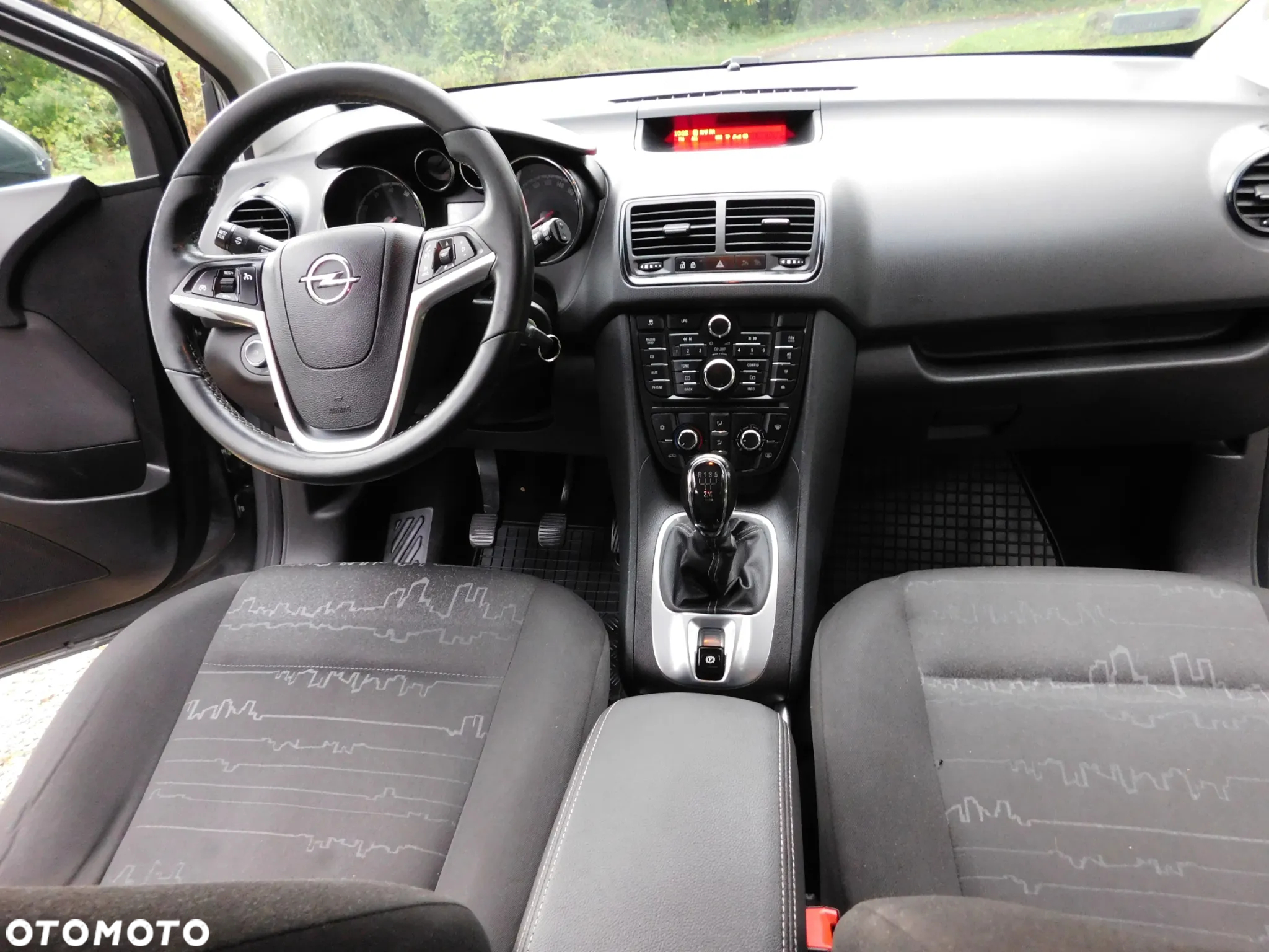 Opel Meriva - 12