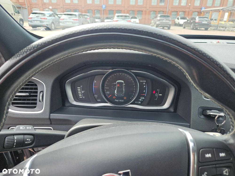 Volvo S60 T3 Drive-E R-Design Momentum - 11
