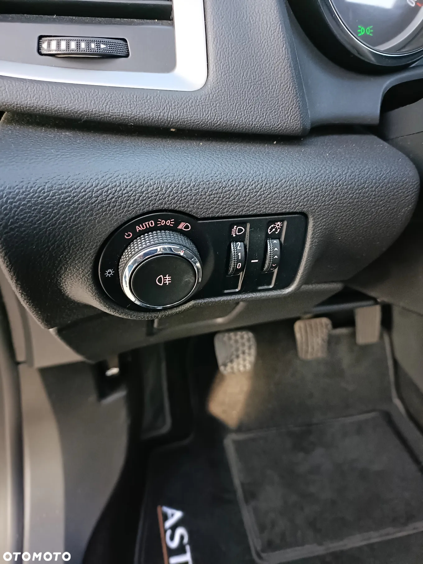 Opel Astra 1.6 - 16