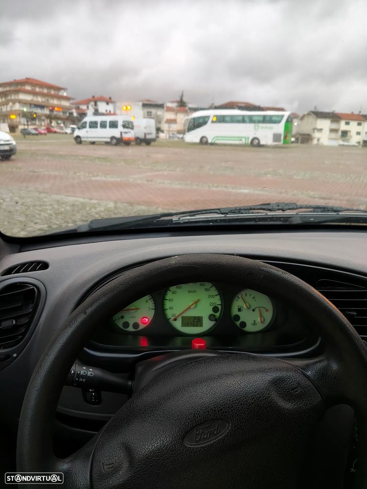 Ford Fiesta 1.25 Edition - 8