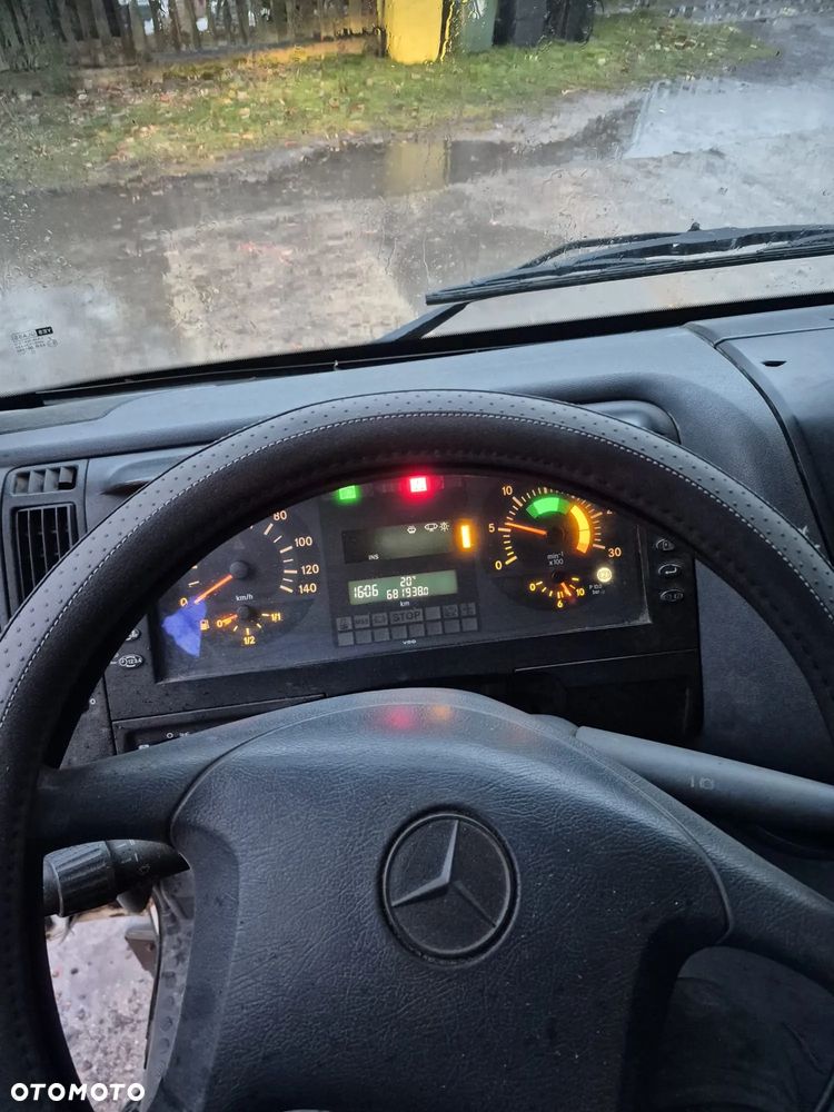 Mercedes-Benz 1218 ATEGO - 7