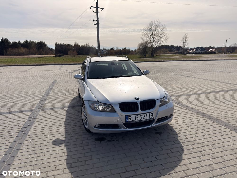 BMW Seria 3 320d DPF - 1