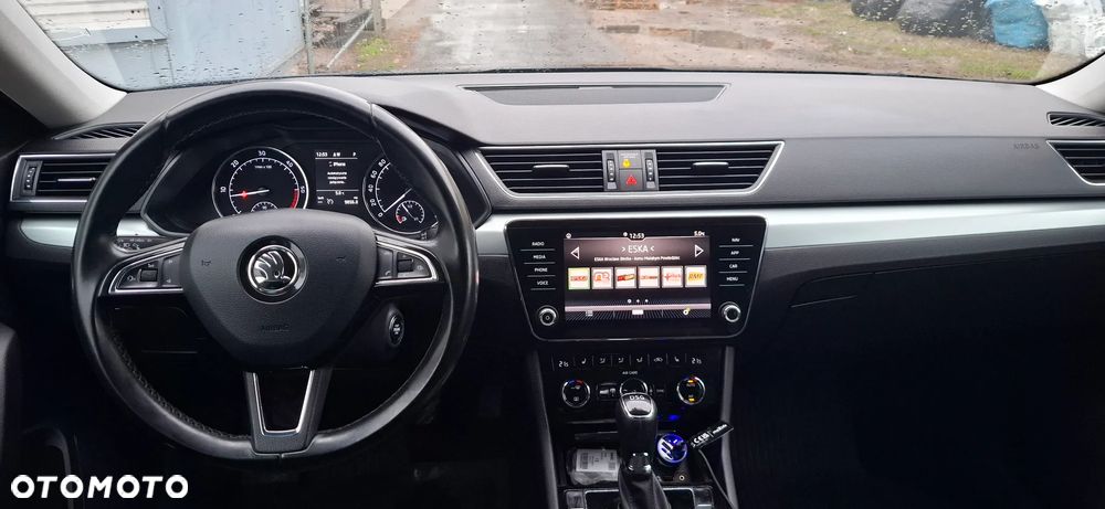 Skoda Superb 2.0 TDI Active DSG - 10