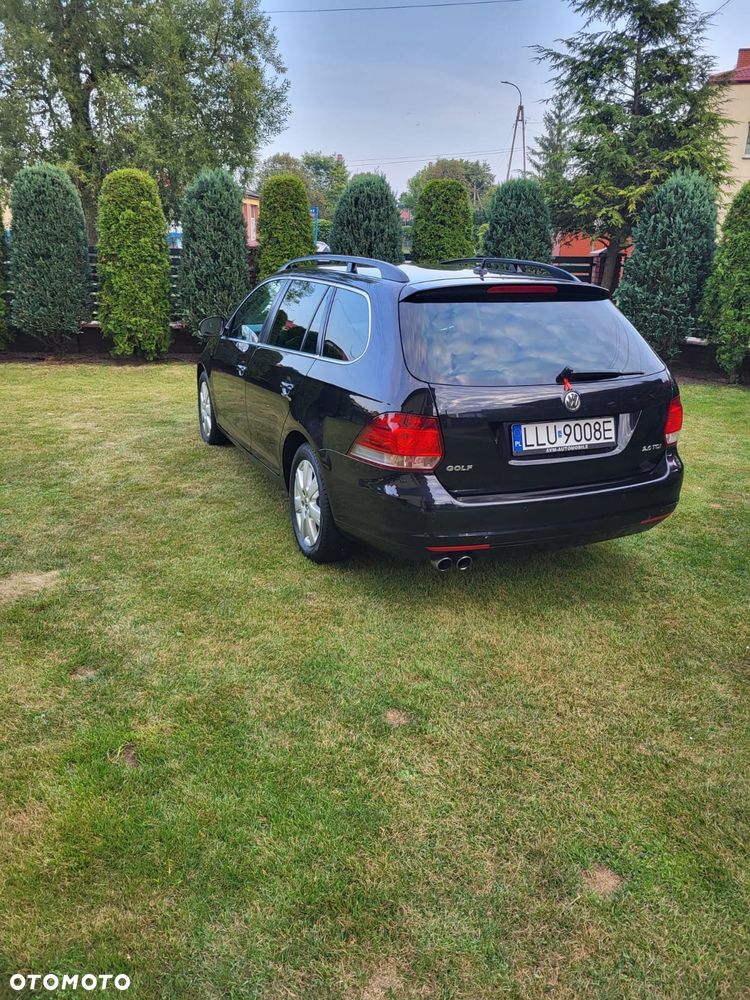 Volkswagen Golf 2.0 TDI DPF BlueMotion Technology DSG MATCH - 2